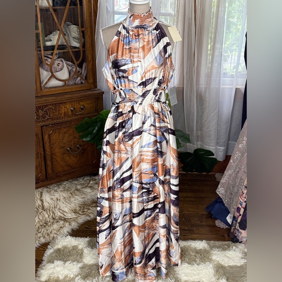 MELLODAY Dresses & Skirts - MELLODAY Printed Mock Neck Satin Maxi Dress